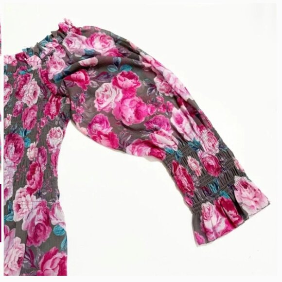 Torrid Smocked Crinkle Chiffon Off Shoulder size 3X - Picture 5 of 5